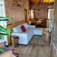 zona de descanso familiar espaciosa en apartamento rural en el oriente de asturias